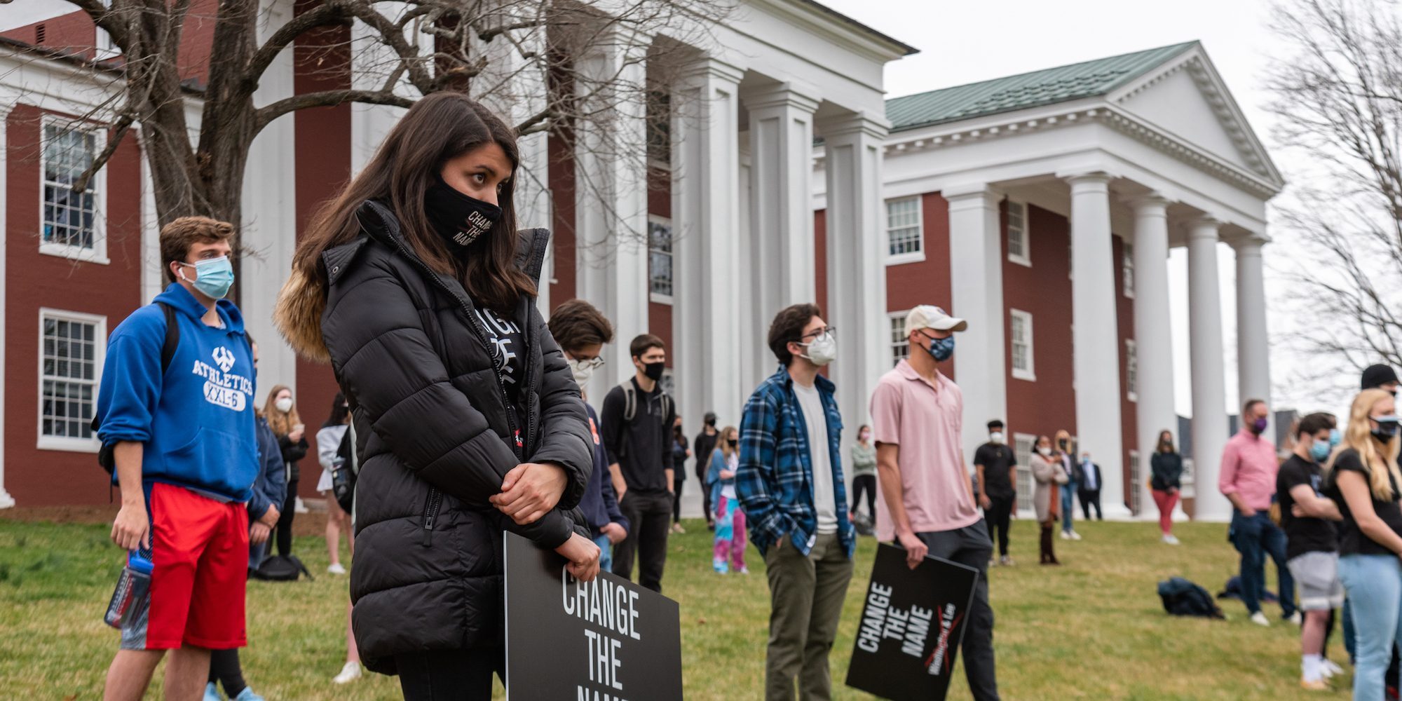 Student protest at Washington and Lee demanding to change the university's name.